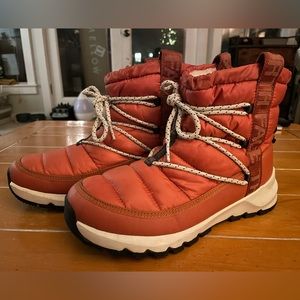 The North Face
ThermoBall Lace-Up Boots - Women's